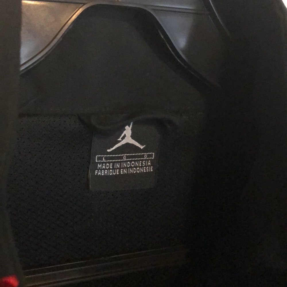 Jordan Jacket - Picture 2 of 11